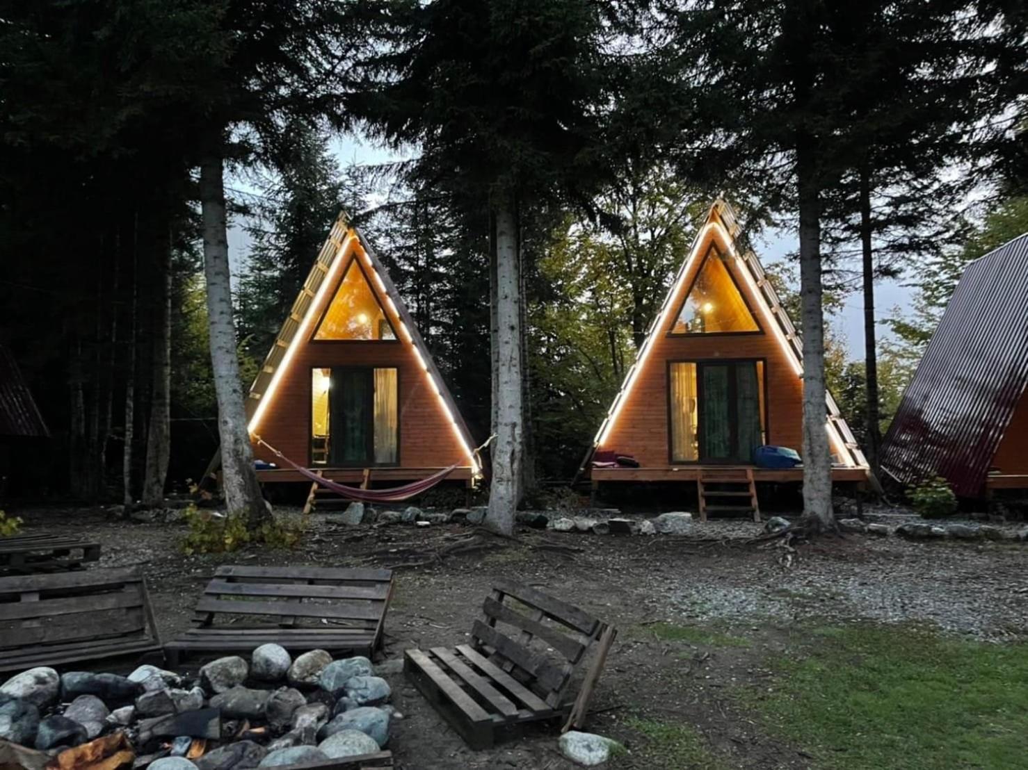 Bude Mestia Cottages Exterior photo